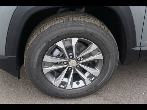 New 2026 Chevrolet Equinox LT w/ Safety and Technology Package FWD image 24