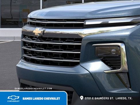 New 2025 Chevrolet Traverse LT w/ Driver Confidence Package image 13