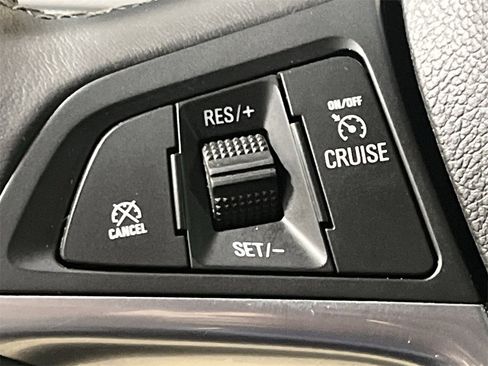 Used 2021 Buick Encore Preferred w/ Safety Package image 24