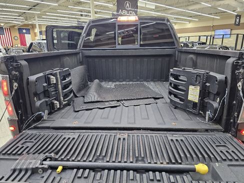 Used 2012 Ford F150 Raptor w/ Raptor Luxury Pkg image 13