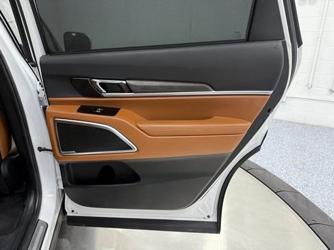 Used 2025 Kia Telluride SX X-Line image 34