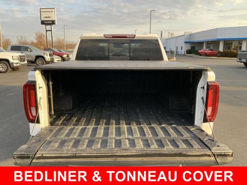 Used 2021 GMC Sierra 1500 SLT w/ SLT Premium Package image 12