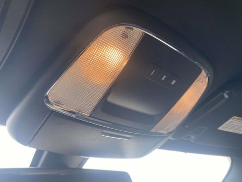 Used 2018 Dodge Charger SXT Plus image 29