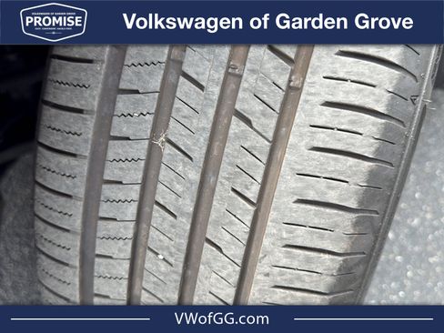 Used 2023 Volkswagen ID.4 Pro RWD image 9