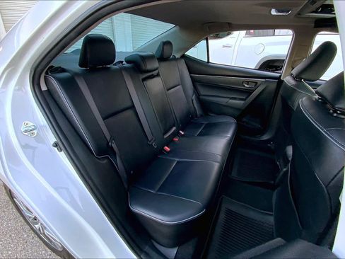 Used 2017 Toyota Corolla XLE FWD image 20