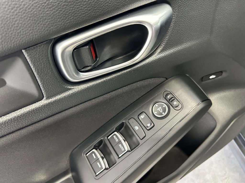 Used 2025 Honda Civic LX image 16
