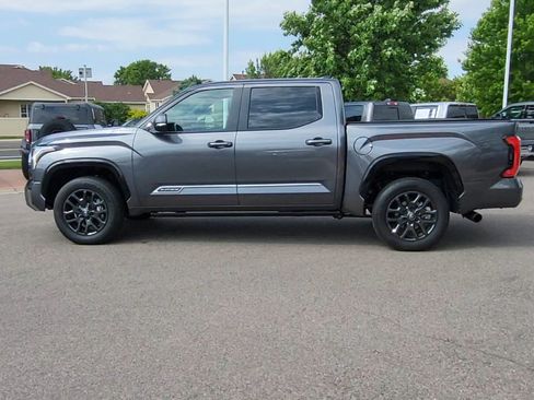 Used 2025 Toyota Tundra Platinum AWD/4WD image 2