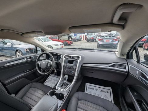 Used 2016 Ford Fusion SE image 23