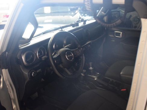 Used 2022 Jeep Gladiator Sport AWD/4WD image 55