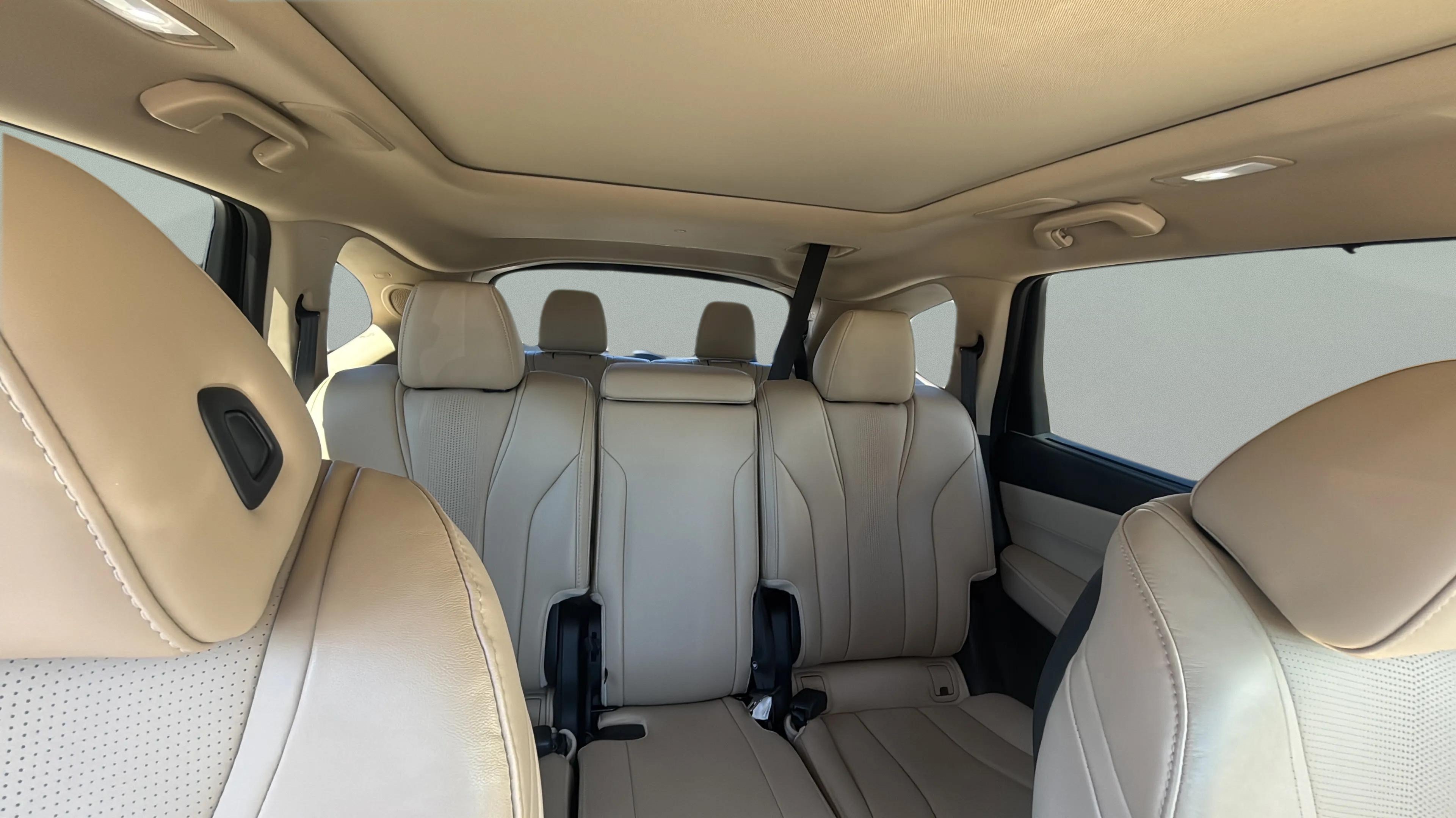 Used 2025 Acura MDX w/ Technology Package FWD image 26