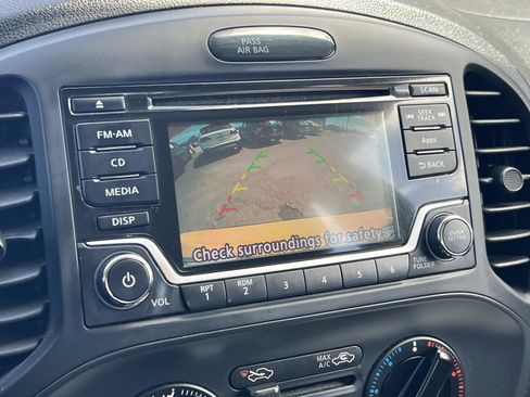 Used 2016 Nissan Juke S FWD image 13