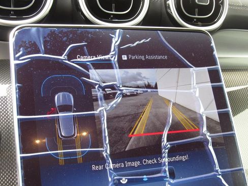 New 2025 Mercedes-Benz GLC 300 4MATIC image 34