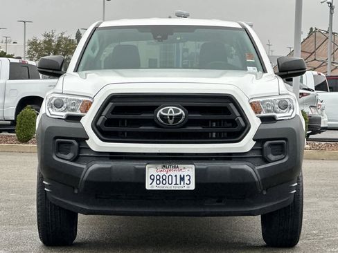 Certified 2022 Toyota Tacoma SR image 10