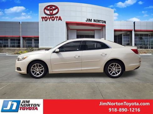 Used 2014 Chevrolet Malibu LT FWD image 5