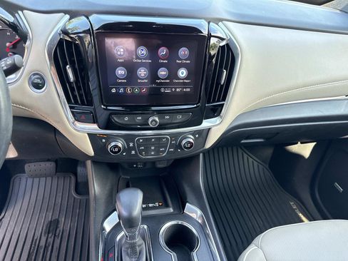 Used 2023 Chevrolet Traverse Premier AWD/4WD image 24