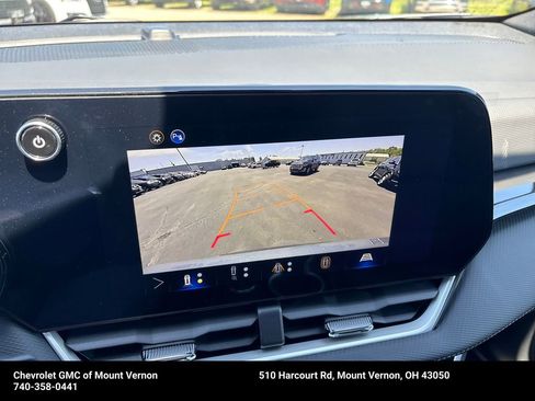 New 2026 Chevrolet Equinox LT w/ Safety and Technology Package FWD image 22