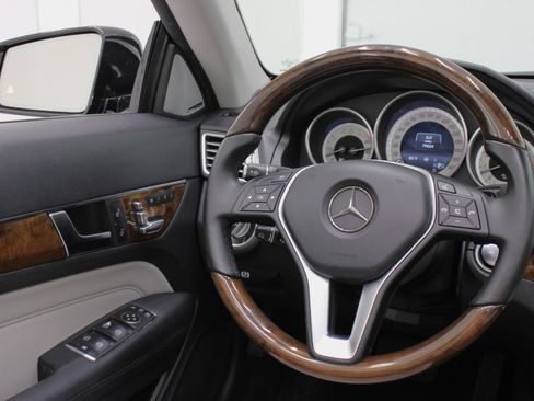 Used 2016 Mercedes-Benz E 400 Cabriolet w/ Premium 3 Package image 53