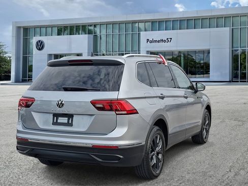 Certified 2024 Volkswagen Tiguan SE FWD image 6