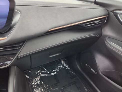 Used 2024 Buick Envision Sport Touring AWD/4WD image 27
