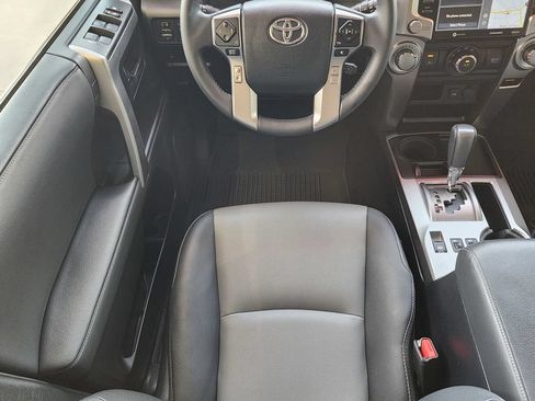 Used 2021 Toyota 4Runner SR5 Premium w/ Moonroof Package RWD image 12