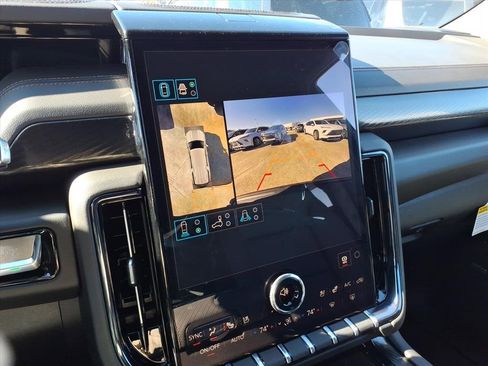 New 2026 GMC Yukon XL AT4 image 20