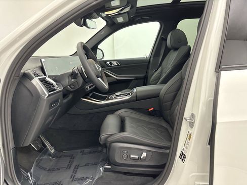 New 2026 BMW X5 xDrive40i w/ M Sport Package AWD/4WD image 25