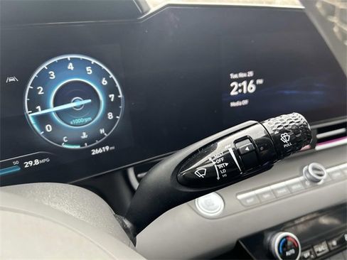 Certified 2024 Hyundai Elantra SEL w/ Convenience Package image 24