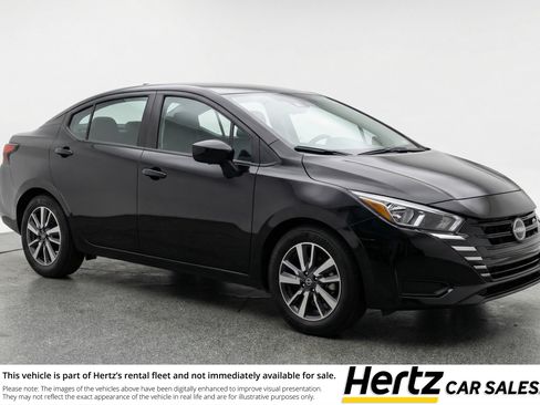 Used 2025 Nissan Versa SV image 1
