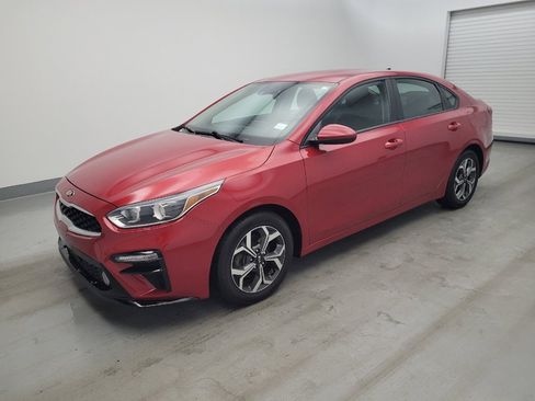 Used 2020 Kia Forte LXS FWD image 2
