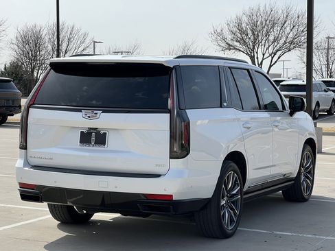 Used 2023 Cadillac Escalade Sport w/ Touring Package image 9