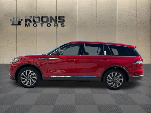 New 2025 Lincoln Aviator AWD image 2