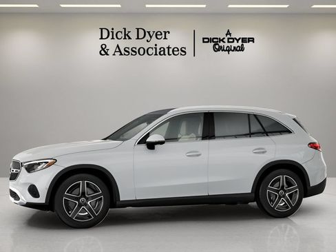 Used 2026 Mercedes-Benz GLC 300 image 31
