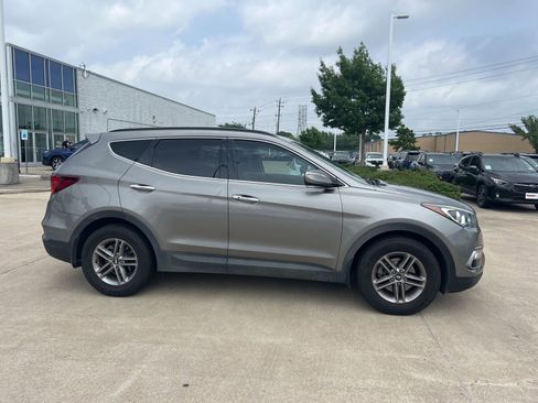 Used 2018 Hyundai Santa Fe Sport w/ 2.4L Value Package 02 FWD image 3