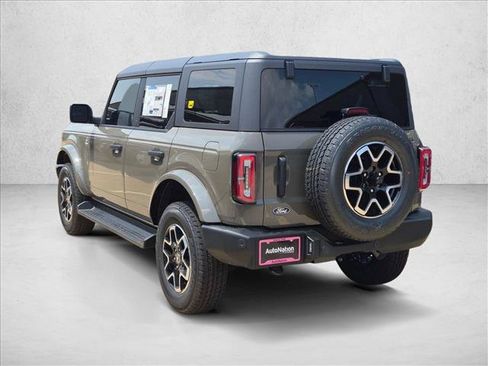 New 2026 Ford Bronco Outer Banks AWD/4WD image 9