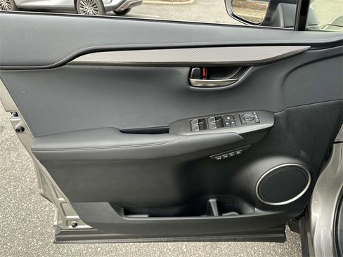 Used 2019 Lexus NX 300 image 17