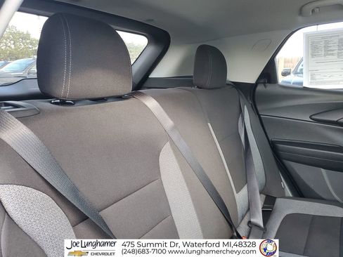 Used 2025 Chevrolet TrailBlazer LS w/ LPO, Blackout Package image 27