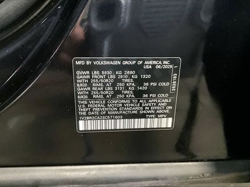 Used 2025 Volkswagen Atlas SEL image 21