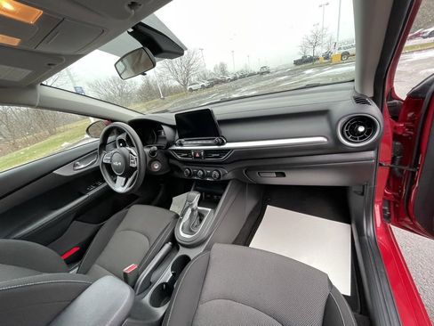 Certified 2023 Kia Forte LXS image 10