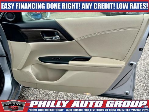 Used 2017 Honda Accord Hybrid Sedan image 19