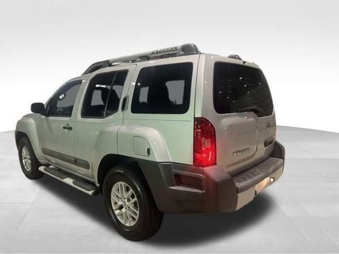 Used 2015 Nissan Xterra S w/ Value Package image 4