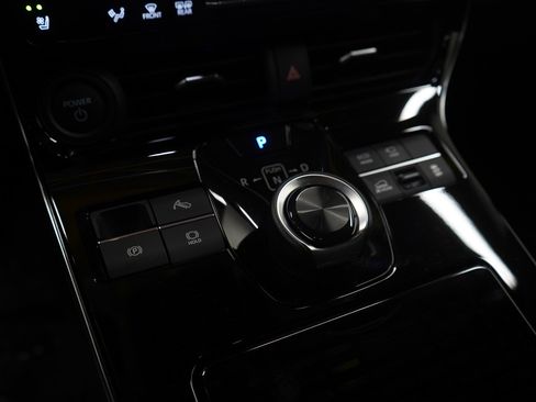 Used 2023 Toyota bZ4X Limited image 20