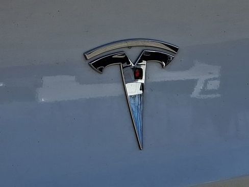 Used 2023 Tesla Model 3 Standard Range RWD image 31