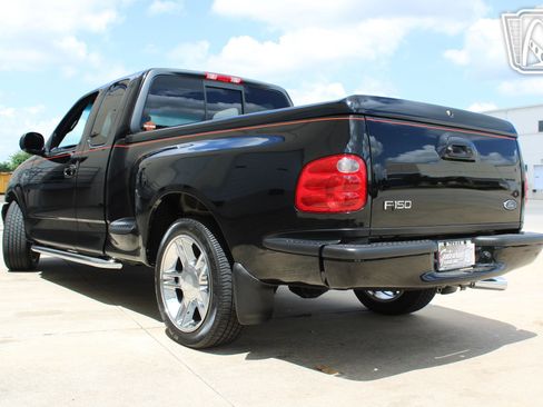 Used 2000 Ford F150 Harley-Davidson RWD image 7