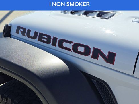 Used 2024 Jeep Wrangler Unlimited Rubicon image 11