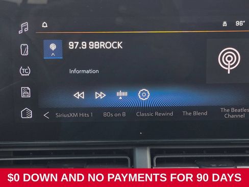 Used 2025 Chevrolet Trax LT w/ LT Convenience Package FWD image 18