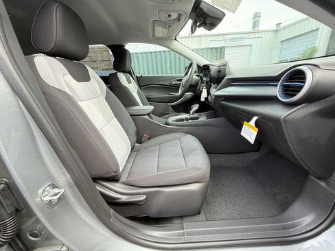 New 2026 Chevrolet Trax LS w/ LS Convenience Package FWD image 23