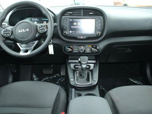 Used 2024 Kia Soul LX w/ Option Group 015 image 14