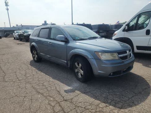 Used 2010 Dodge Journey SXT w/ Flexible Seating Group FWD image 24