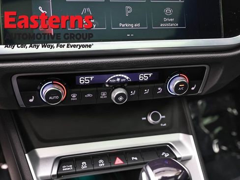 Used 2022 Audi Q3 2.0T Premium Plus image 19