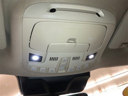 Used 2024 Lincoln Navigator Reserve image 28